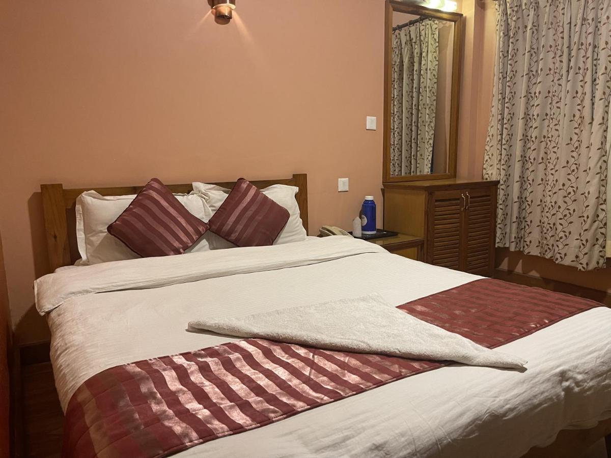 Hotel Valley View Inn Nagarkot Bagian luar foto