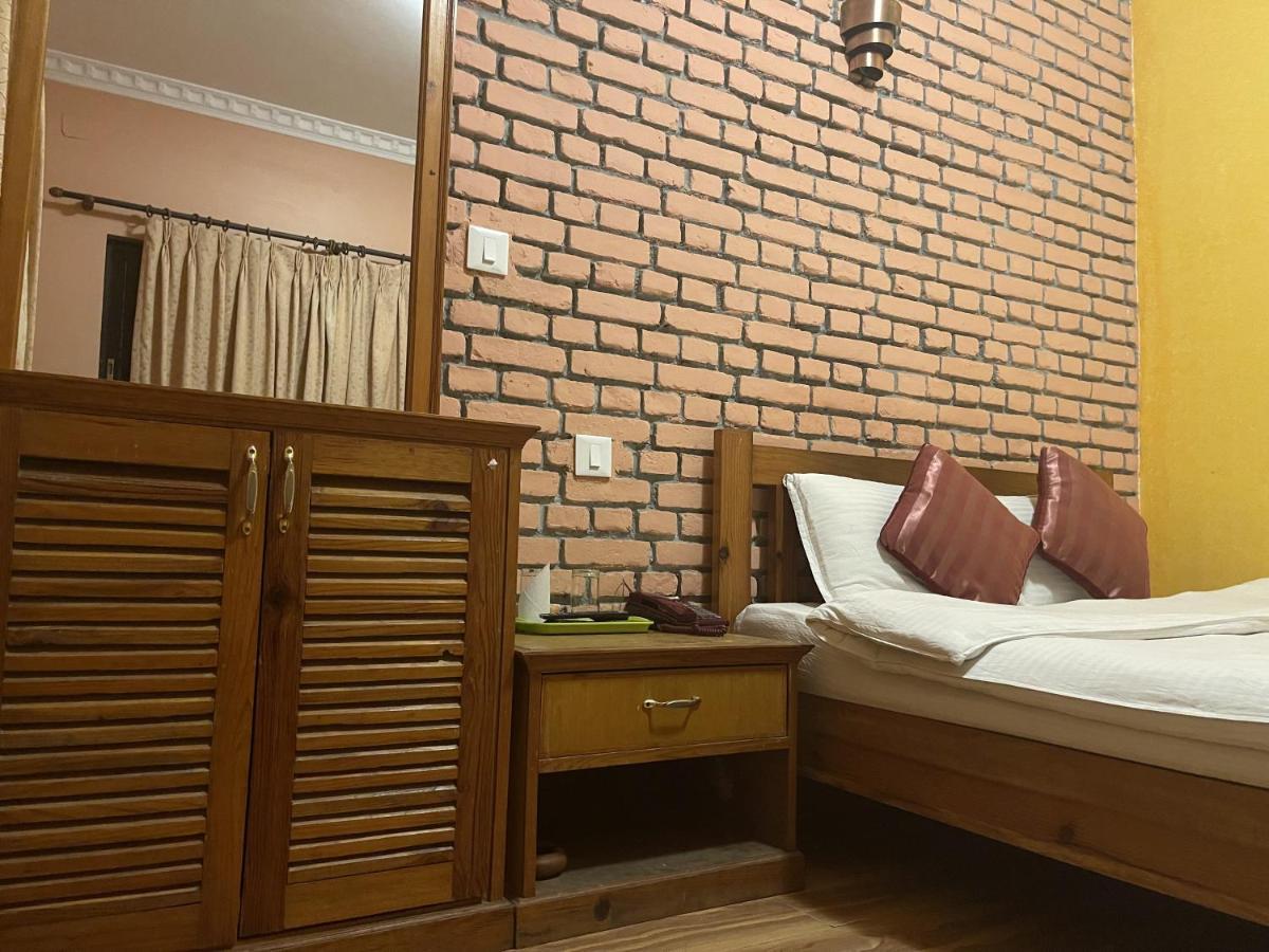 Hotel Valley View Inn Nagarkot Bagian luar foto